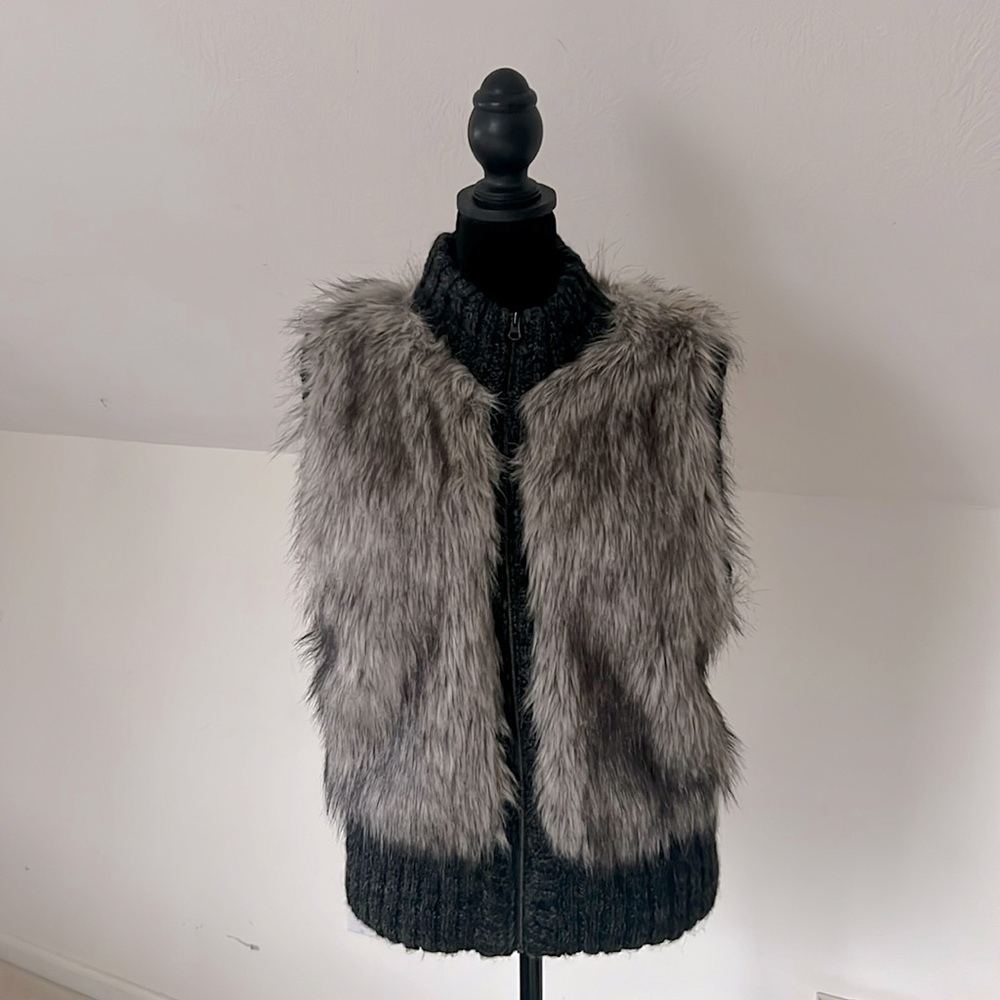 Fur sweater vest